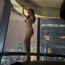 天然巨乳翘臀涵涵