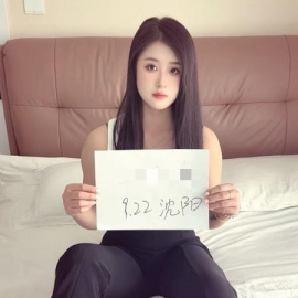 高挑白净嫩妹