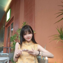 清纯反差服务系老师