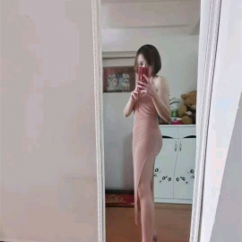 四川妹子在城关